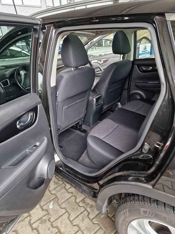 Gebraucht Nissan Qashqai 360º 110 PS (80 kW) 2015 Schwarz SUV