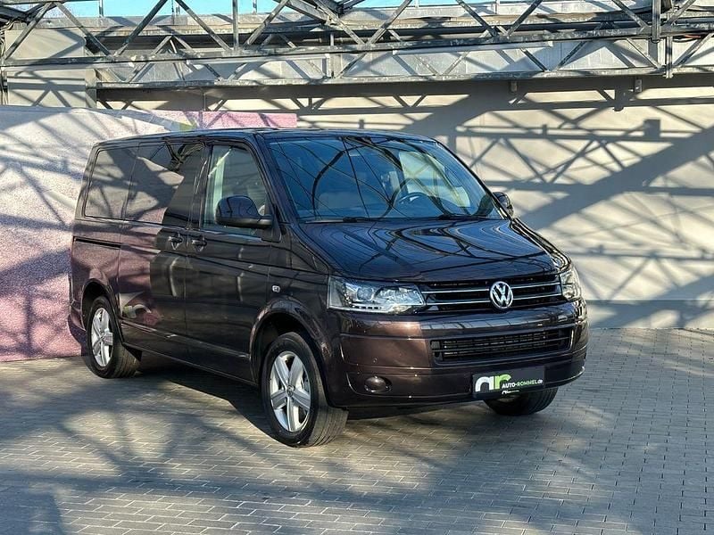 Gebraucht VW T5 Comfortline 179 PS (131 kW) 2012 Dark wood perleffekt Van