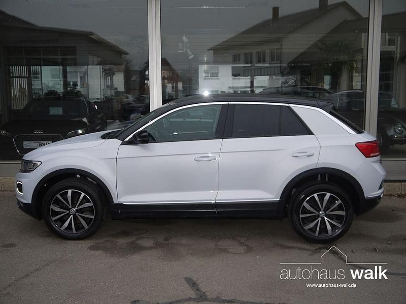 Gebraucht VW T-Roc Style 150 PS (110 kW) 2018 White silver metallic SUV