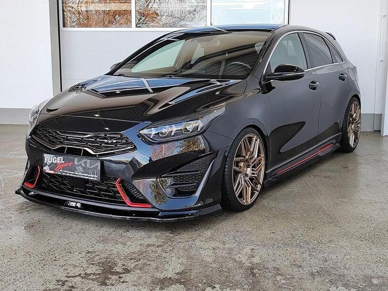 Gebraucht Kia Ceed 204 PS (150 kW) 2022 Schwarz Kleinwagen