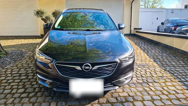 Gebraucht Opel Insignia 170 PS (125 kW) 2018 Schwarz Kombi