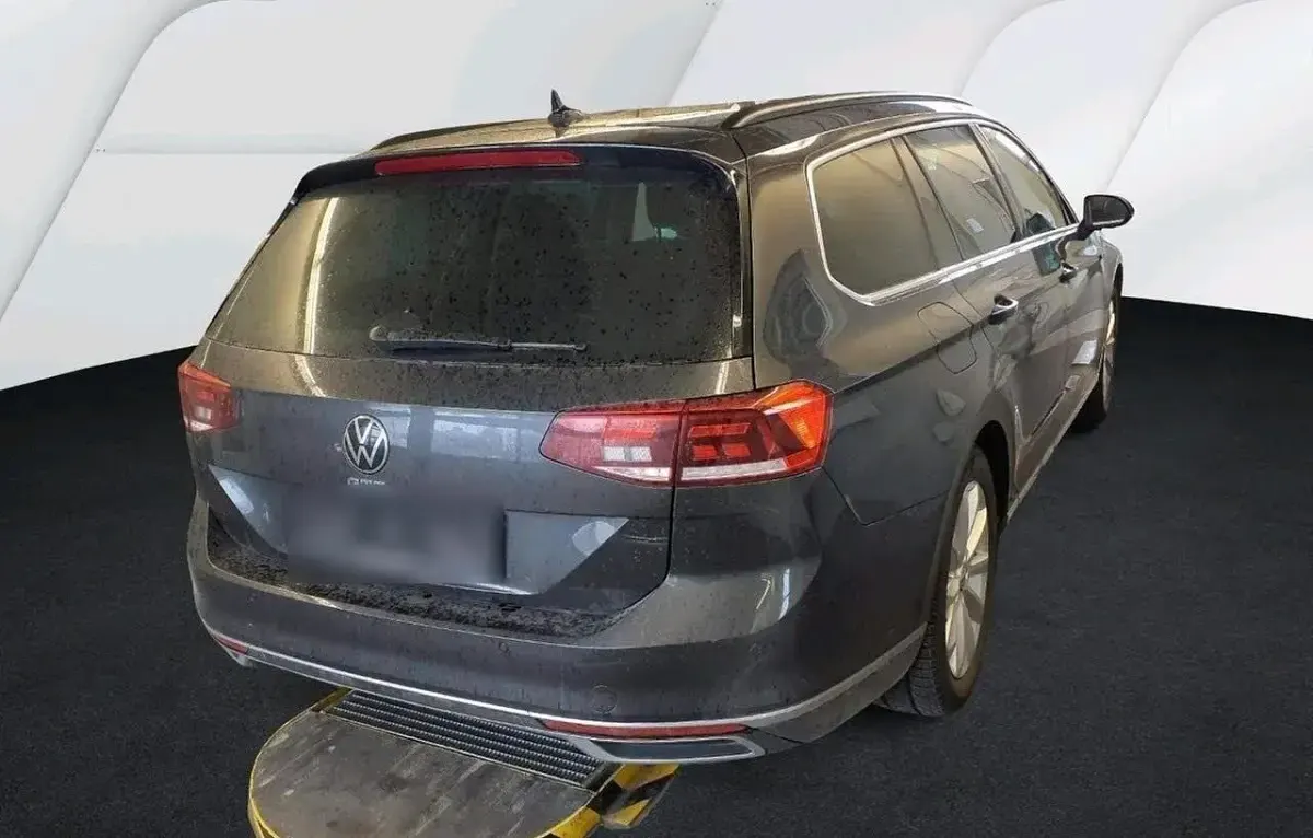 Gebraucht VW Passat GTE 218 PS (160 kW) 2021 Grau Kombi