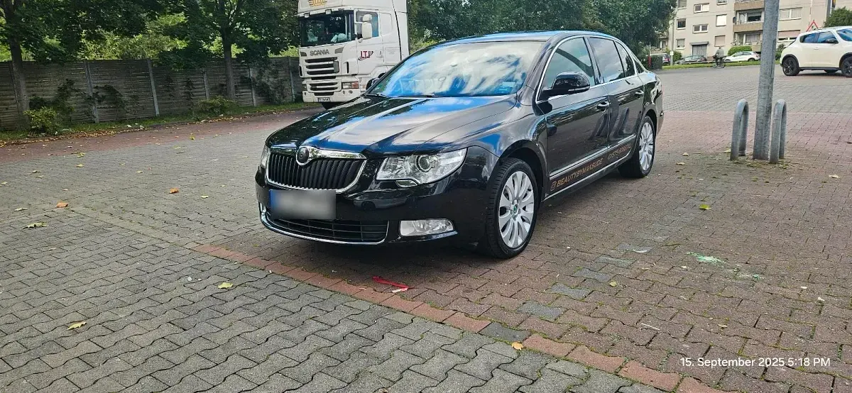 Gebraucht Skoda Superb 125 PS (91 kW) 2011 Limousine