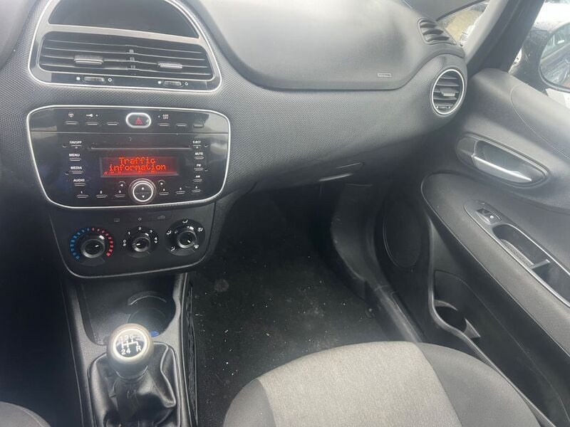 Gebraucht Fiat Punto 69 PS (50 kW) 2014 Blau Kleinwagen