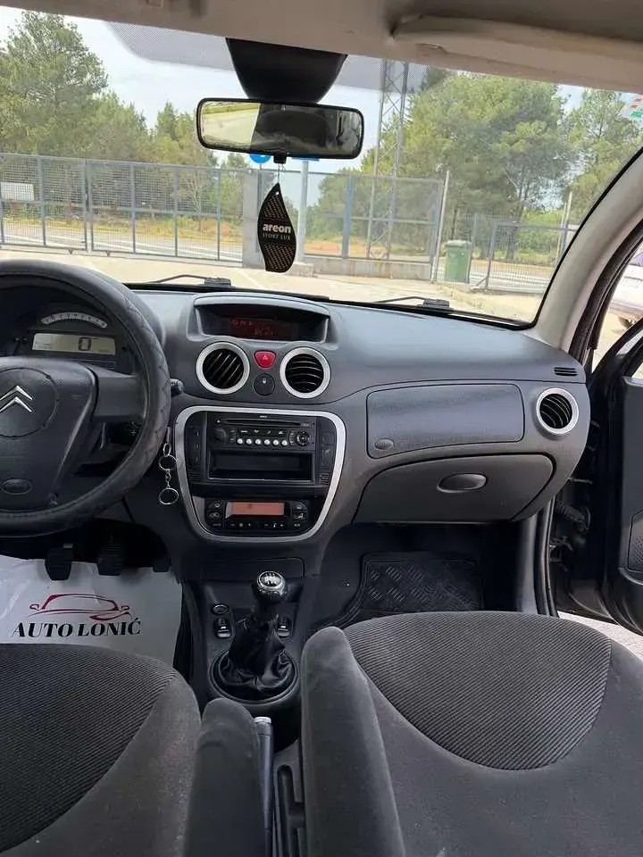 Używany Citroën C3 73 KM (53 kW) 2010 Sedan/Limuzyna