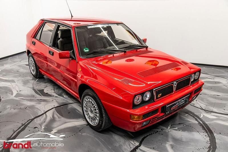 Usata Lancia Delta 177 CV (130 kW) 1992 Rosso Utilitaria