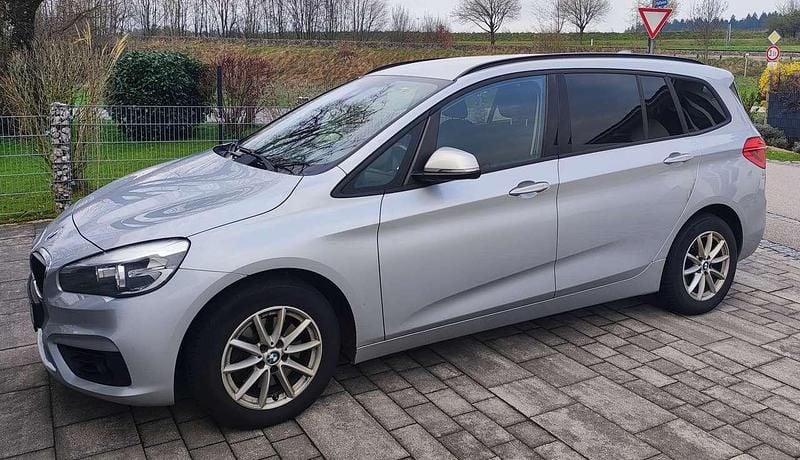 Gebraucht BMW 218 Advantage 150 PS (110 kW) 2015 Silber Kombi