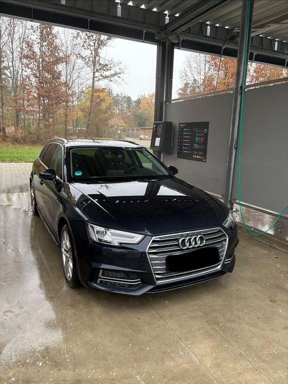 Gebraucht Audi A4 Sport 190 PS (139 kW) 2016 Blau Kombi