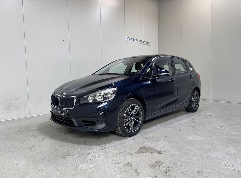 Gebraucht BMW 218 Active Tourer 140 PS (102 kW) 2020 Blau Van / Kleinbus