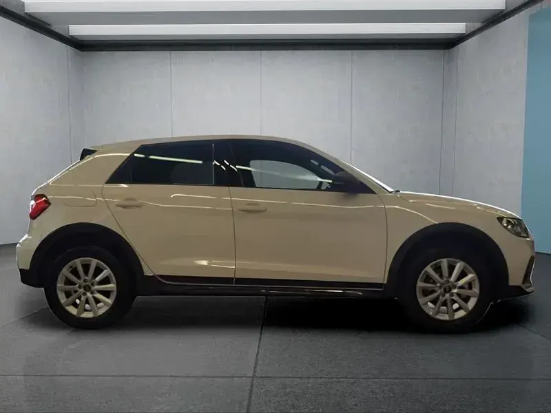 Gebraucht Audi A1 95 PS (69 kW) 2025 Weiß SUV