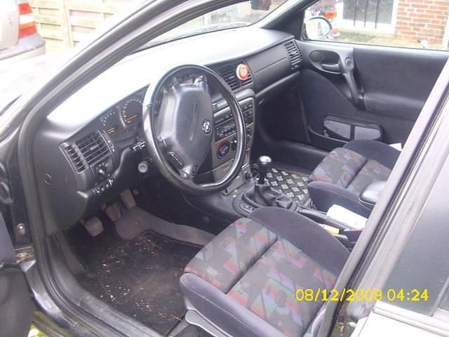 Gebraucht Opel Vectra 136 PS (100 kW) 1998 Schwarz metallic Kombi