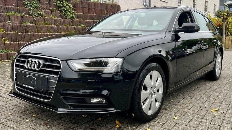 Schwarz Gebraucht 2014 Audi A4 Attraction Kombi | 9.990 € (Guter Preis) - Bild 1/4