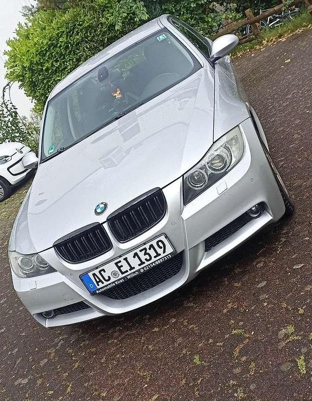 Gebraucht BMW 320 150 PS (110 kW) 2007 Limousine