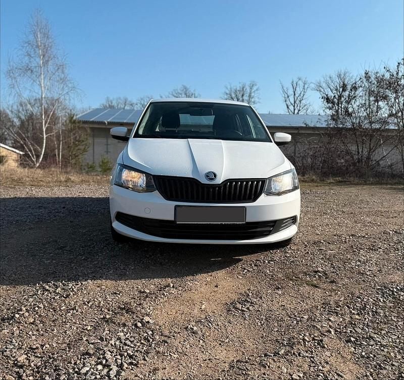 Gebraucht Skoda Fabia Active 60 PS (44 kW) 2017 Weiß Kleinwagen