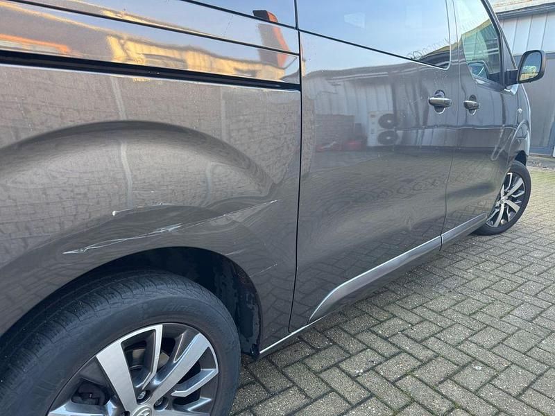 Gebraucht Toyota Proace Executive 140 PS (102 kW) 2022 Grau Van / Kleinbus