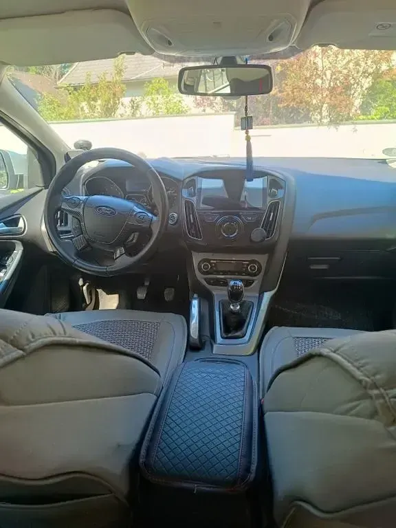 Gebraucht Ford Focus Titanium 150 PS (110 kW) 2011 Silber Limousine