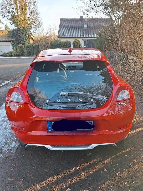 Gebraucht Volvo C30 109 PS (80 kW) 2010 Rot Kleinwagen
