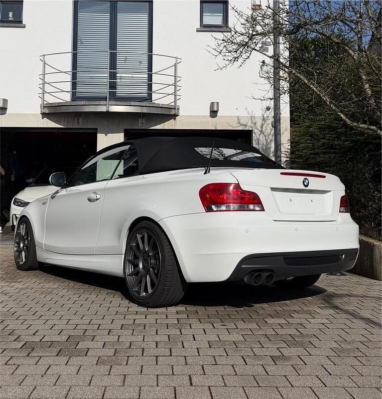 Gebraucht BMW 135 Cabriolet Performance 326 PS (239 kW) 2011 Weiß Cabrio