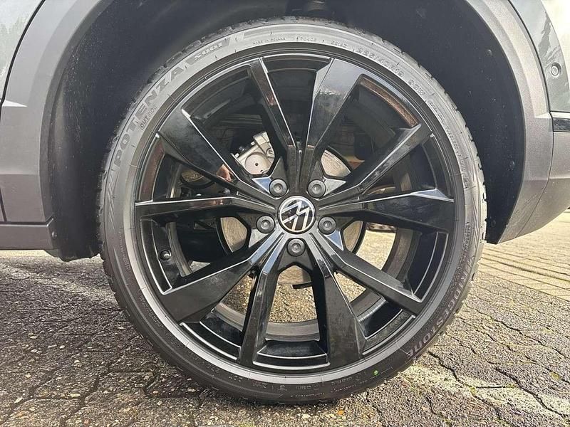 Neu VW T-Roc 150 PS (110 kW) 2025 Indiumgrau SUV