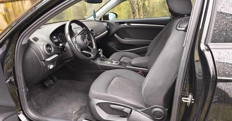 Gebraucht Audi A3 Sport 116 PS (85 kW) 2016 Schwarz Kleinwagen