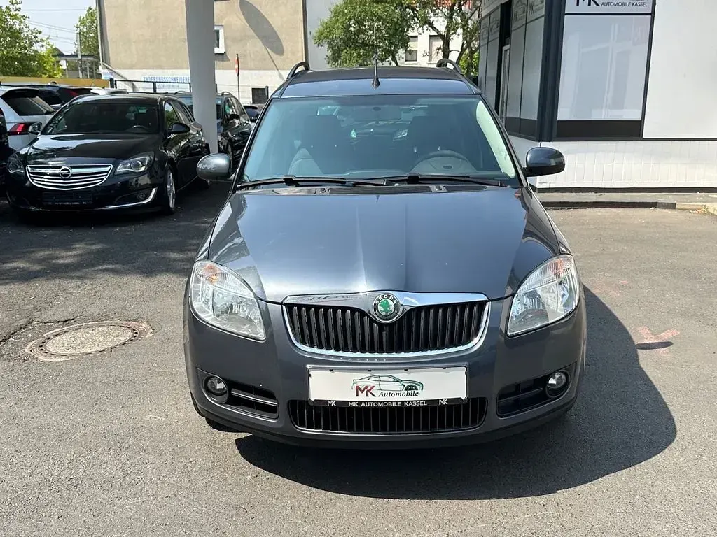 Gebraucht Skoda Roomster Plus Edition 105 PS (77 kW) 2009 Grau Van / Kleinbus