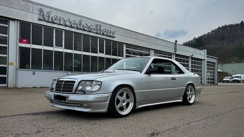 Gebraucht Mercedes E320 AMG 220 PS (161 kW) 1994 Silber Coupé