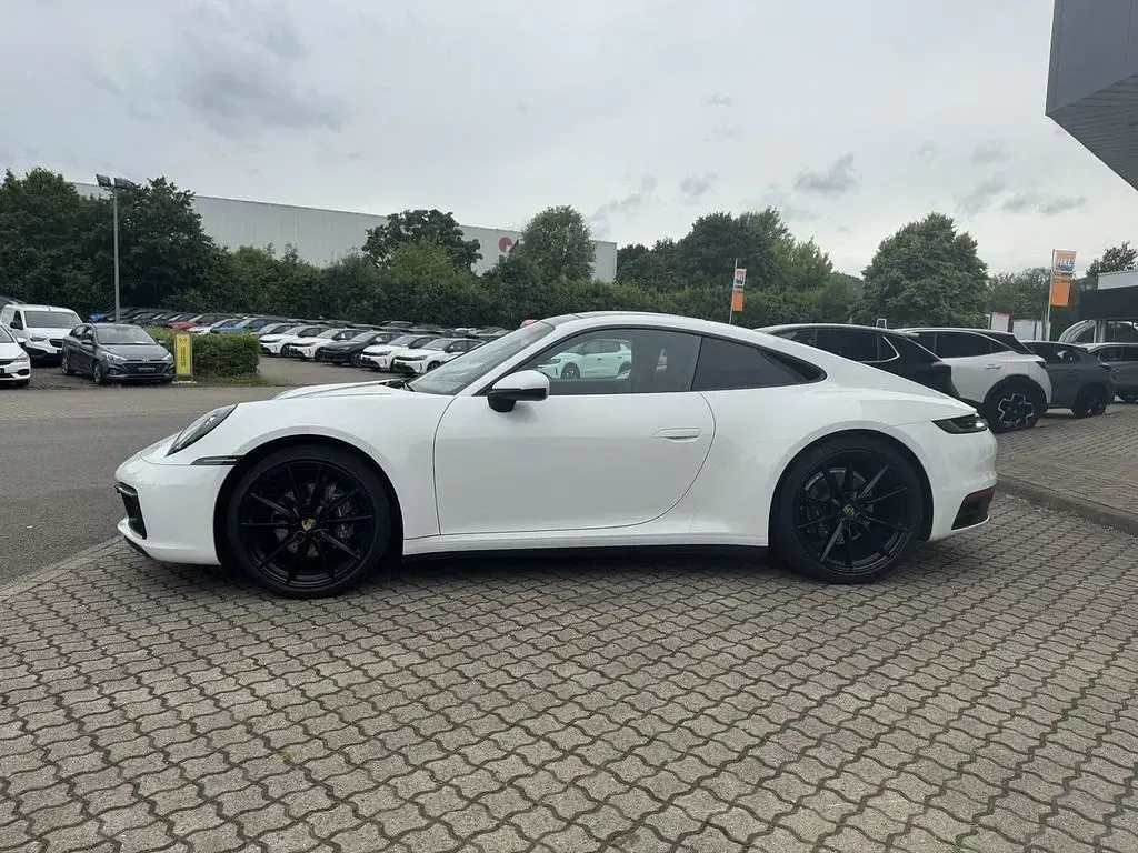 Gebraucht Porsche 911 Carrera 385 PS (283 kW) 2021 Weiß Coupé