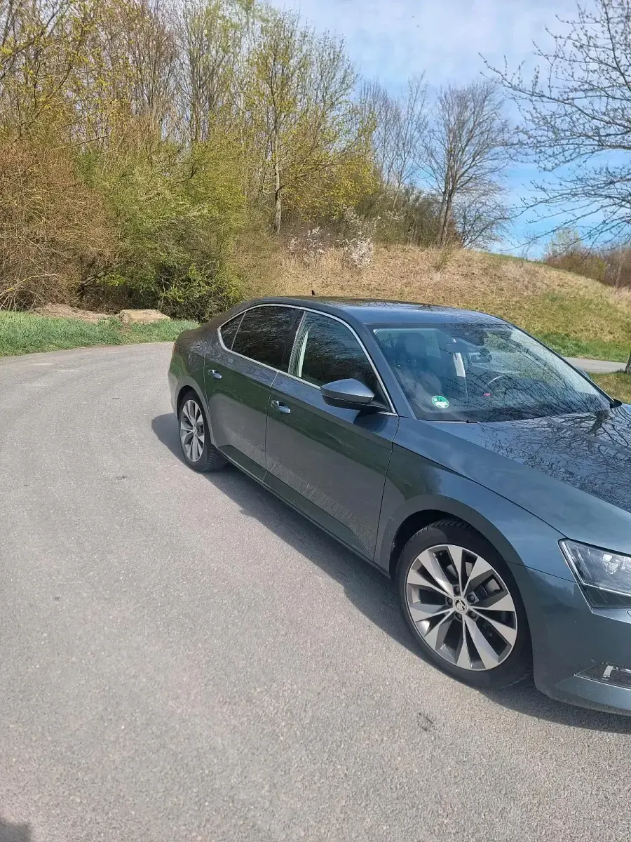 Brugt Skoda Superb 150 HK (110 kW) 2016 Grå Sedan