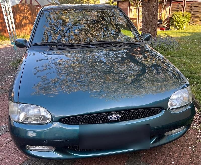 Gebraucht Ford Escort 75 PS (55 kW) 1998 Grün Coupé