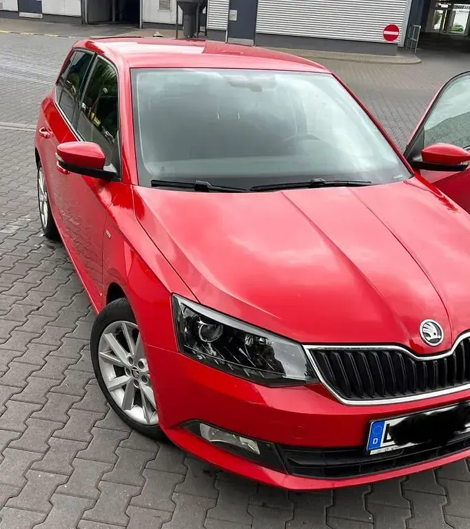 Gebraucht Skoda Fabia Ambition 95 PS (69 kW) 2018 Rot Limousine