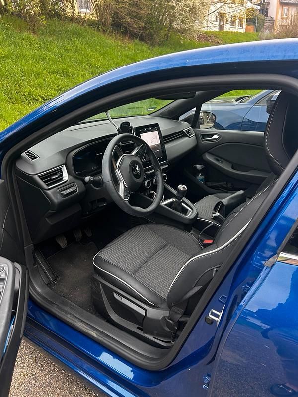 Gebraucht Mitsubishi Colt 92 PS (67 kW) 2024 Blau Kleinwagen