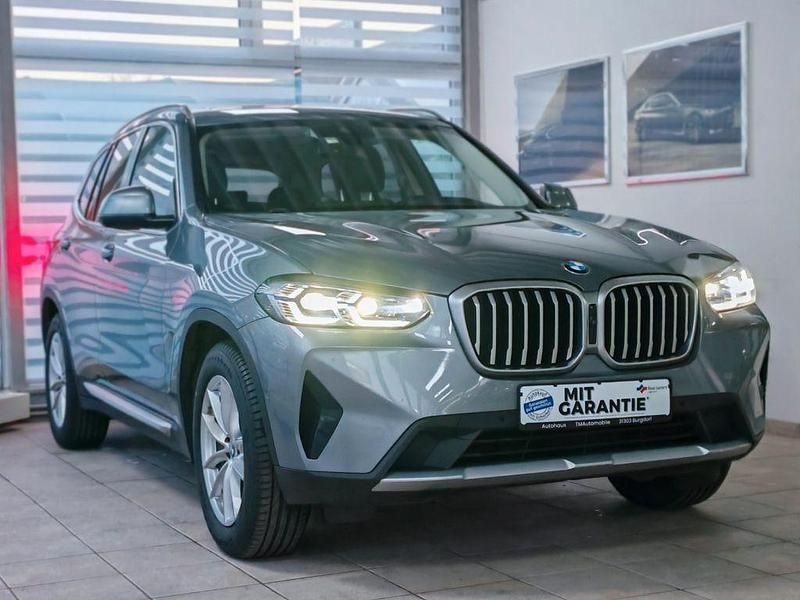 Grau Gebraucht 2022 BMW X3 Sport Line SUV | 35.699 € (Guter Preis) - Bild 1/4