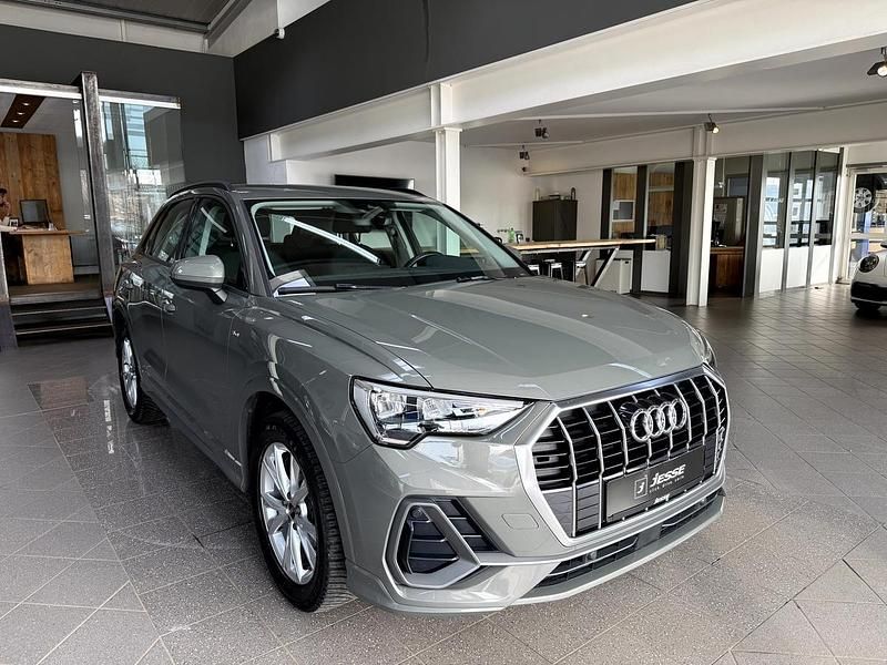Gebraucht Audi Q3 S-Line 150 PS (110 kW) 2022 Grau metallic SUV