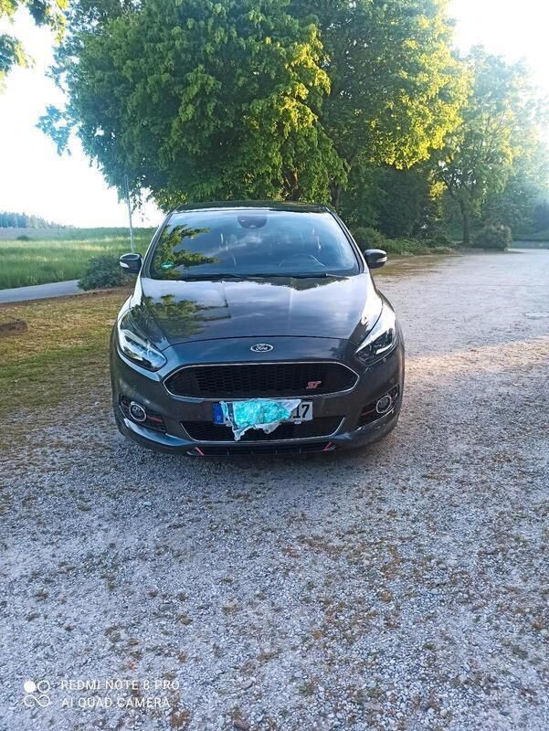 Grau Gebraucht 2019 Ford S-MAX ST-Line Van / Kleinbus | 26.899 € (Guter Preis) - Bild 1/4