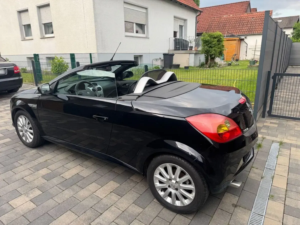 Gebraucht Opel Tigra 125 PS (91 kW) 2005 Schwarz Cabrio