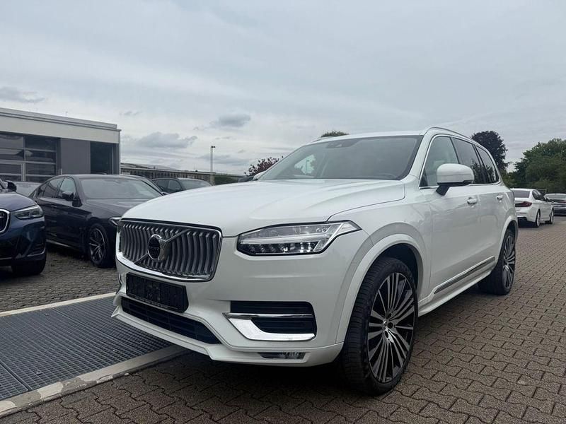 Weiß Gebraucht 2021 Volvo XC90 Inscription SUV | 33.900 € (Fairer Preis) - Bild 1/4