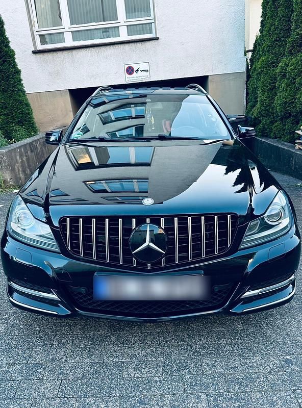 Schwarz Gebraucht 2013 Mercedes C250 Kombi | 7.000 € (Guter Preis) - Bild 1/4