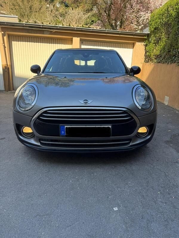 Silber Gebraucht 2017 Mini Cooper Clubman Kombi | 15.900 € (Fairer Preis) - Bild 1/4