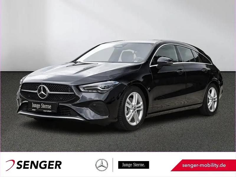 Gebraucht 2024 Mercedes CLA180 Shooting Brake Kombi | 31.980 € - Bild 1/1