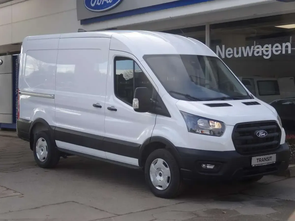 Nowe Ford Transit Trend 165 KM (121 kW) 2025 Biały Minivan