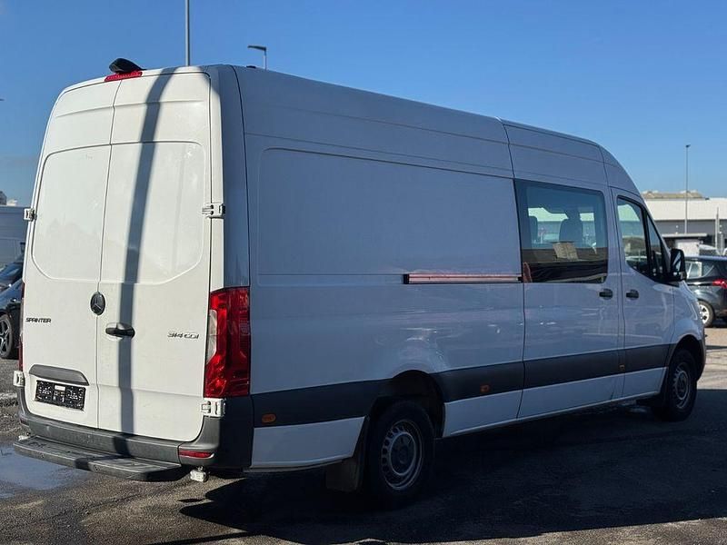 Gebraucht Mercedes Sprinter 143 PS (105 kW) 2021 Weiß Van