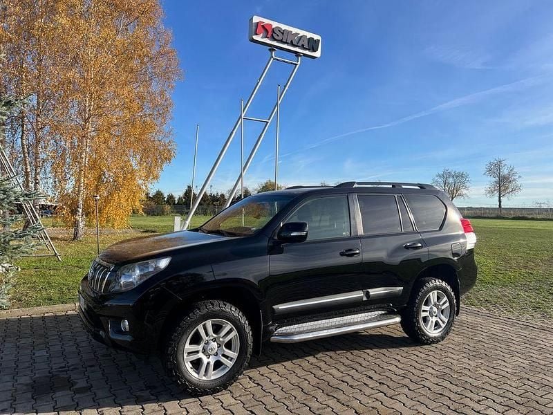 Schwarz Gebraucht 2012 Toyota Land Cruiser Executive SUV | 29.990 € (Teuer) - Bild 1/4