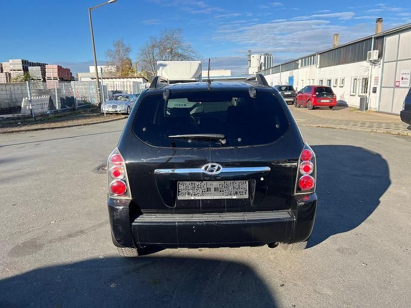 Gebraucht Hyundai Tucson 141 PS (103 kW) 2007 Schwarz SUV