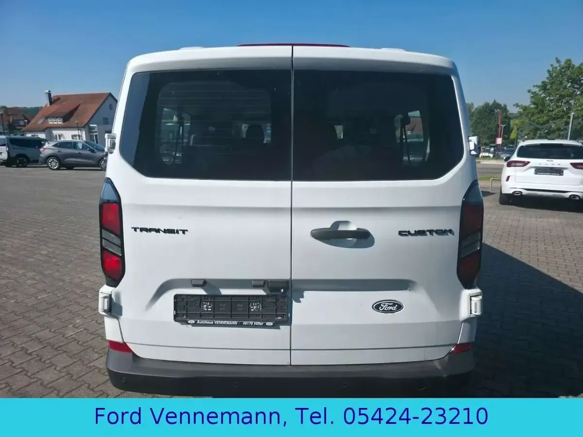 Gebraucht Ford Transit Custom Trend 136 PS (100 kW) 2024 Frozen white Kombi