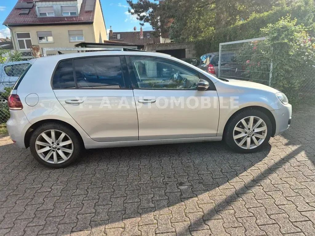 Gebraucht VW Golf VI Highline 110 PS (80 kW) 2009 Silber Kleinwagen