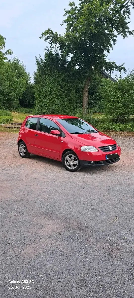 Second-hand VW Fox 54 CP (39 kW) 2011 Roșu Hatchback