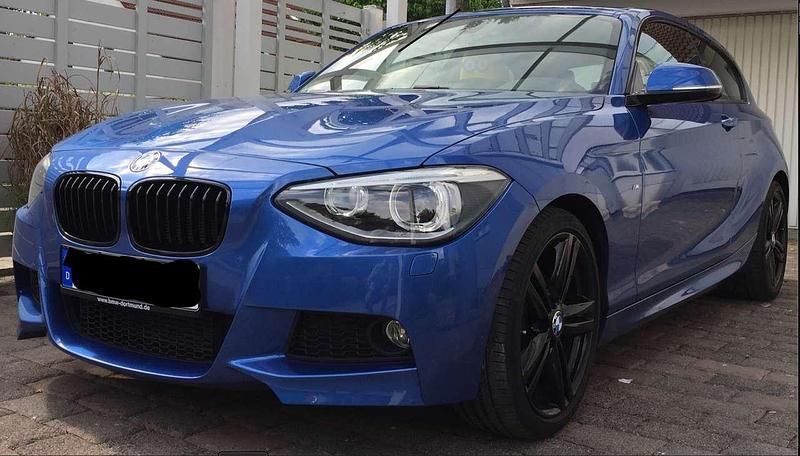 Blau Gebraucht 2013 BMW 116 M Sport Kleinwagen | 9.000 € (Guter Preis) - Bild 1/4