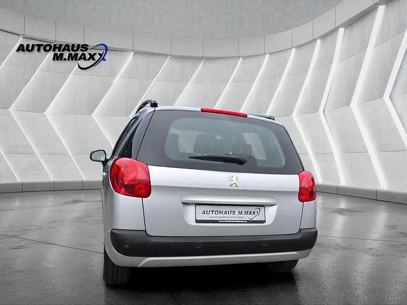 Gebraucht Peugeot 207 Premium 95 PS (69 kW) 2012 Grau Kombi