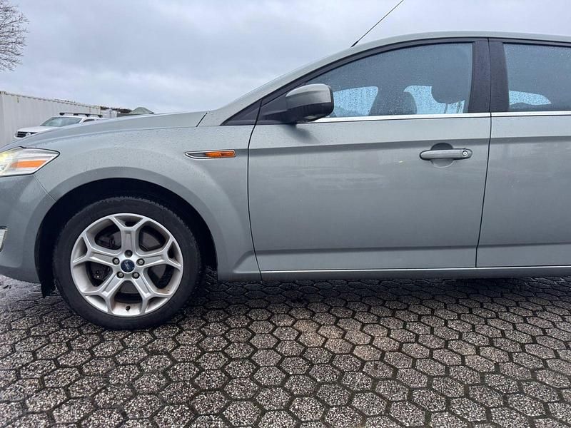 Gebraucht Ford Mondeo Titanium 140 PS (102 kW) 2009 Grau Kombi
