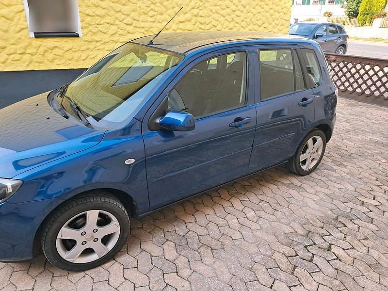 Blau Gebraucht 2007 Mazda 2 Kleinwagen | 4.000 € (Teuer) - Bild 1/4